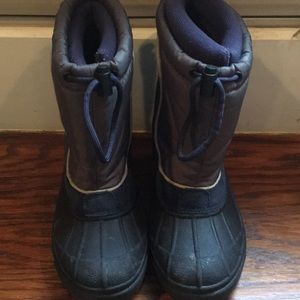 Boy’s Snow Boots size 1